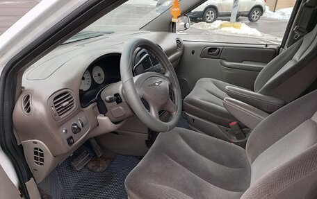 Chrysler Voyager IV, 2001 год, 325 000 рублей, 17 фотография