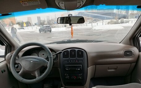 Chrysler Voyager IV, 2001 год, 325 000 рублей, 13 фотография