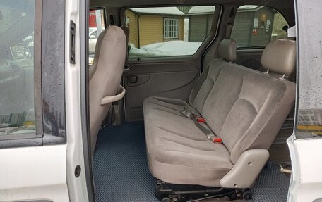 Chrysler Voyager IV, 2001 год, 325 000 рублей, 11 фотография