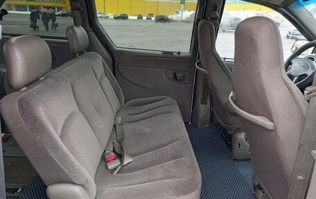 Chrysler Voyager IV, 2001 год, 325 000 рублей, 12 фотография
