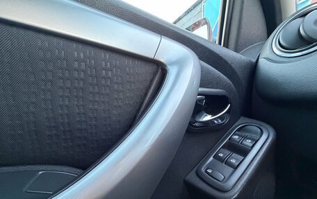 Nissan Terrano III, 2014 год, 700 000 рублей, 14 фотография