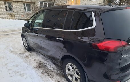 Opel Zafira C рестайлинг, 2013 год, 1 200 000 рублей, 3 фотография