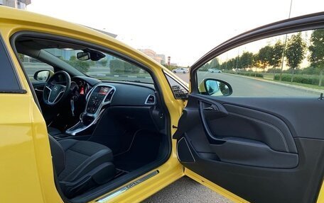 Opel Astra J, 2015 год, 1 200 000 рублей, 5 фотография