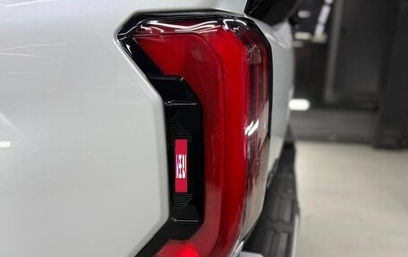 Toyota Tundra, 2023 год, 9 090 000 рублей, 9 фотография