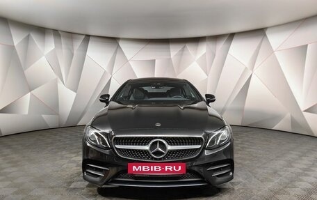 Mercedes-Benz E-Класс, 2019 год, 4 795 000 рублей, 7 фотография