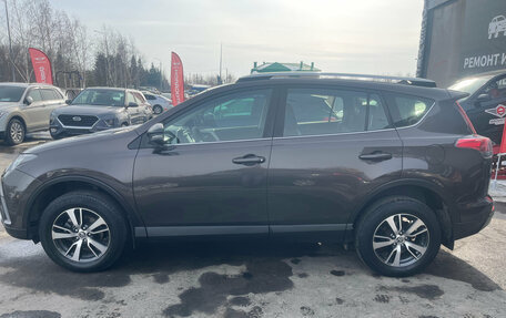 Toyota RAV4, 2018 год, 2 650 000 рублей, 4 фотография