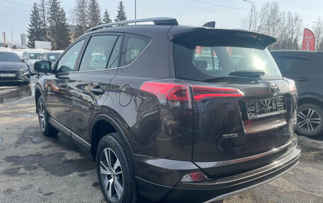 Toyota RAV4, 2018 год, 2 650 000 рублей, 5 фотография