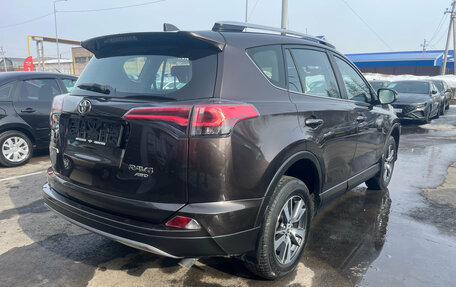 Toyota RAV4, 2018 год, 2 650 000 рублей, 7 фотография