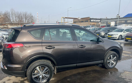 Toyota RAV4, 2018 год, 2 650 000 рублей, 8 фотография