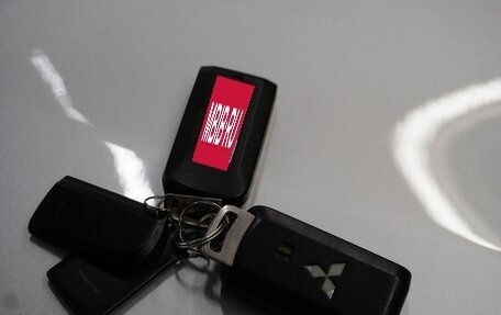 Mitsubishi Outlander III рестайлинг 3, 2016 год, 1 970 000 рублей, 18 фотография