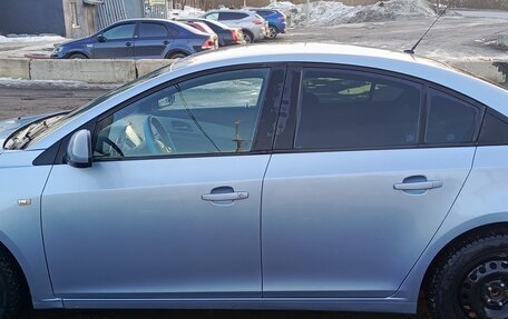 Chevrolet Cruze II, 2011 год, 670 000 рублей, 2 фотография