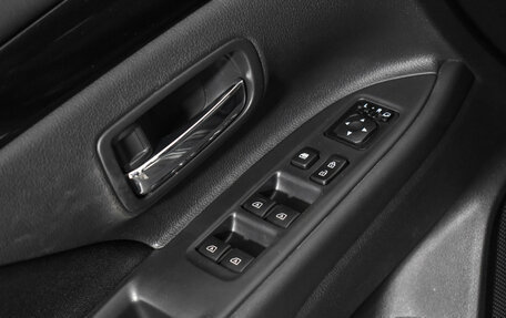 Mitsubishi Outlander III рестайлинг 3, 2018 год, 2 399 000 рублей, 10 фотография