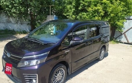 Toyota Voxy III, 2016 год, 2 050 000 рублей, 7 фотография