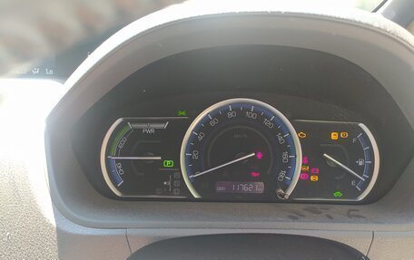 Toyota Voxy III, 2016 год, 2 050 000 рублей, 14 фотография