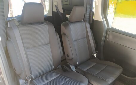 Toyota Voxy III, 2016 год, 2 050 000 рублей, 12 фотография