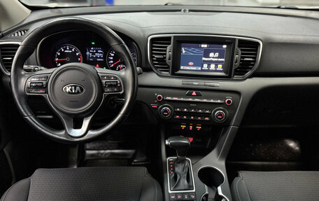 KIA Sportage IV рестайлинг, 2017 год, 1 999 000 рублей, 6 фотография