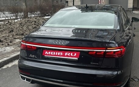 Audi A8, 2018 год, 4 500 000 рублей, 2 фотография