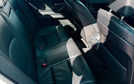 BMW 5 серия, 2013 год, 1 800 000 рублей, 22 фотография