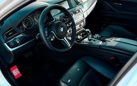 BMW 5 серия, 2013 год, 1 800 000 рублей, 28 фотография