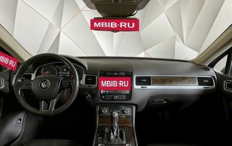 Volkswagen Touareg III, 2012 год, 2 255 000 рублей, 14 фотография