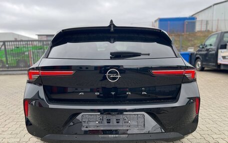 Opel Astra, 2022 год, 2 350 000 рублей, 8 фотография