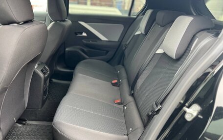 Opel Astra, 2022 год, 2 350 000 рублей, 18 фотография