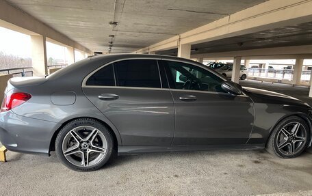 Mercedes-Benz C-Класс, 2019 год, 3 400 000 рублей, 4 фотография