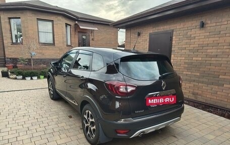 Renault Kaptur I рестайлинг, 2018 год, 1 425 000 рублей, 3 фотография