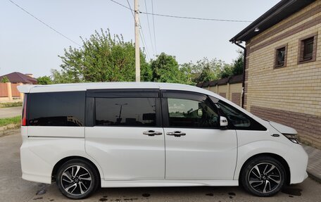 Honda Stepwgn IV, 2015 год, 1 890 000 рублей, 4 фотография