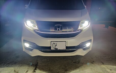 Honda Stepwgn IV, 2015 год, 1 890 000 рублей, 12 фотография