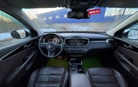 KIA Sorento III Prime рестайлинг, 2017 год, 2 300 000 рублей, 14 фотография