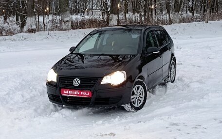 Volkswagen Polo IV рестайлинг, 2005 год, 390 000 рублей, 1 фотография