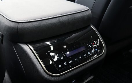 Infiniti QX80, 2025 год, 17 990 000 рублей, 27 фотография