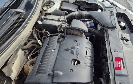 Mitsubishi Outlander III рестайлинг 3, 2014 год, 1 600 000 рублей, 4 фотография