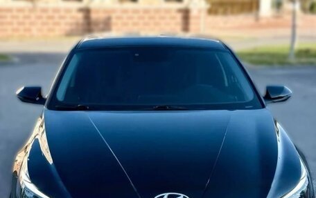 Hyundai Elantra, 2022 год, 1 600 000 рублей, 3 фотография