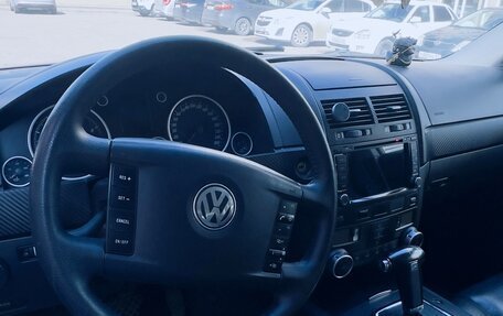 Volkswagen Touareg III, 2004 год, 830 000 рублей, 5 фотография