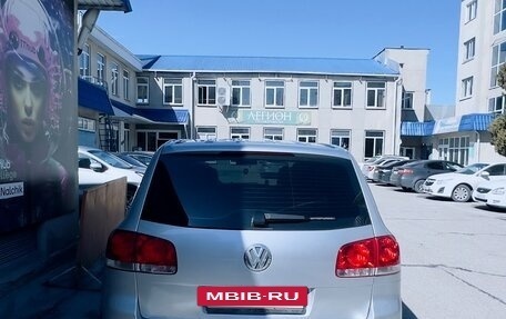 Volkswagen Touareg III, 2004 год, 830 000 рублей, 3 фотография