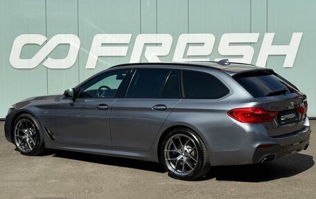 BMW 5 серия, 2018 год, 3 479 000 рублей, 2 фотография