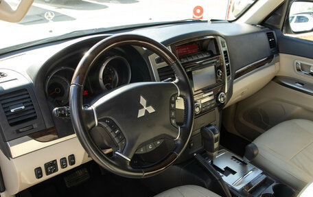 Mitsubishi Pajero IV, 2019 год, 4 089 000 рублей, 2 фотография