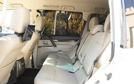 Mitsubishi Pajero IV, 2019 год, 4 089 000 рублей, 17 фотография