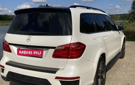 Mercedes-Benz GL-Класс, 2015 год, 3 050 000 рублей, 2 фотография