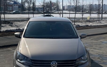 Volkswagen Polo VI (EU Market), 2016 год, 1 245 000 рублей, 2 фотография