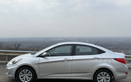 Hyundai Solaris II рестайлинг, 2011 год, 575 000 рублей, 7 фотография