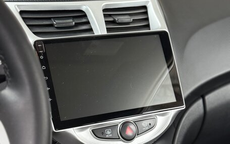 Hyundai Solaris II рестайлинг, 2011 год, 575 000 рублей, 8 фотография