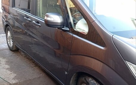 Honda Stepwgn IV, 2015 год, 1 570 000 рублей, 3 фотография