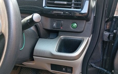 Honda Stepwgn IV, 2015 год, 1 570 000 рублей, 8 фотография