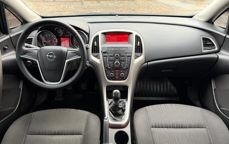 Opel Astra J, 2011 год, 690 000 рублей, 21 фотография