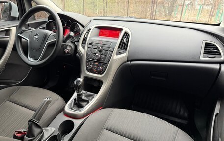 Opel Astra J, 2011 год, 690 000 рублей, 23 фотография