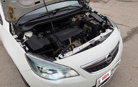 Opel Astra J, 2011 год, 690 000 рублей, 31 фотография