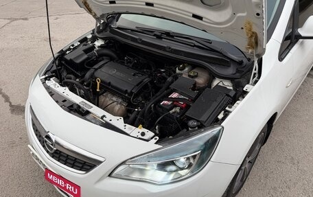 Opel Astra J, 2011 год, 690 000 рублей, 32 фотография